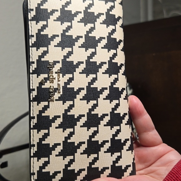 KATE SPADE SET! Blk & White Houndstooth Darcy Bucket Bag and NWT matching Wallet - Picture 8 of 12